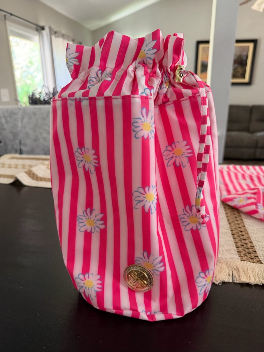 Lilly Pulitzer Pool Pouch - Picture 1 of 4